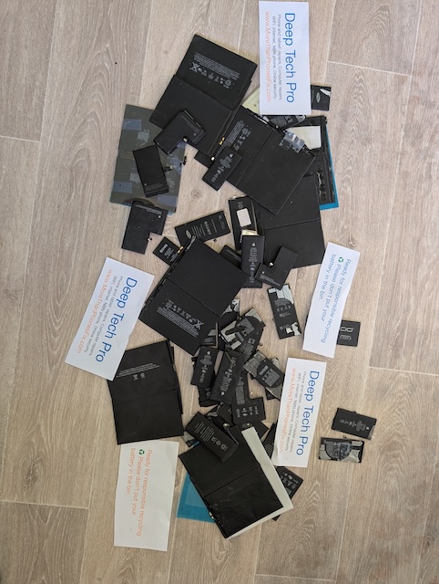 Samsung phone repair near Landsborough