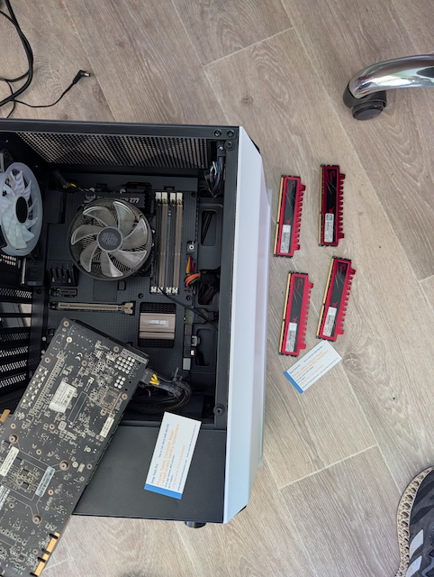 Cracked phone screen repair before after